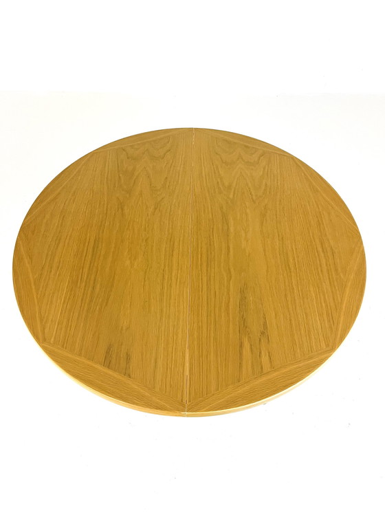 Image 1 of Table à manger extensible vintage années 70