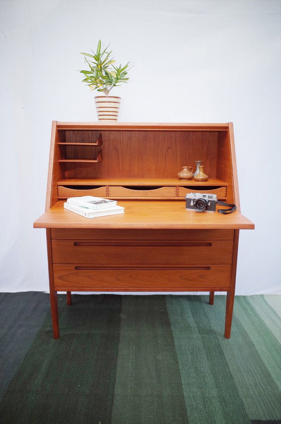 Image 1 of Secrétaire danois vintage Commode Kai Kristiansen Teck