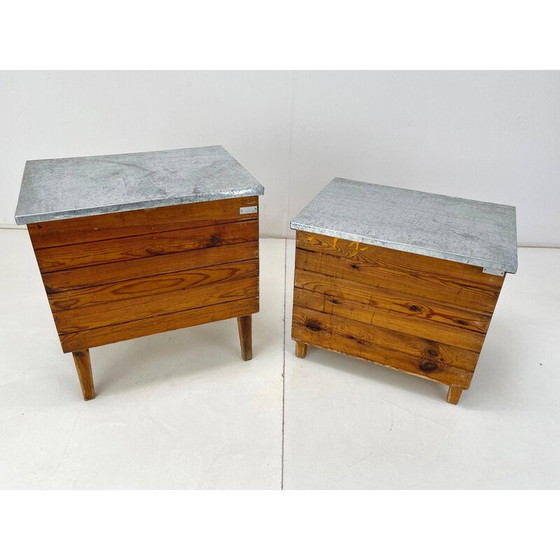 Image 1 of Paire de tables de nuit industrielles en bois, années 1950