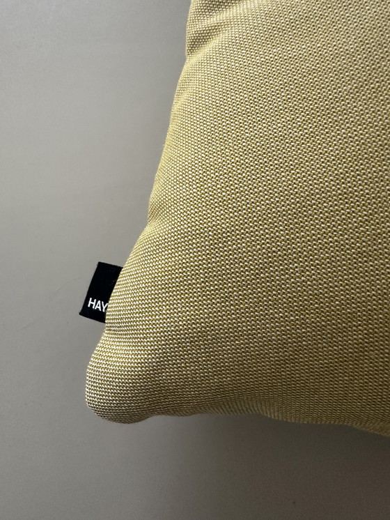 Image 1 of Coussin Hay Dot, tissu Steelcut Trio, jaune ocre