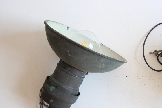 Image 1 of Lampes pendantes industrielles en cuivre, 1930S, lot de 3