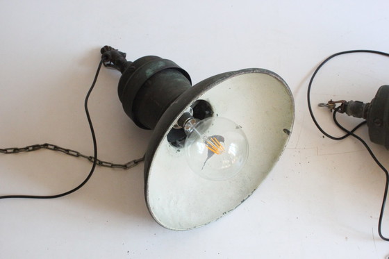 Image 1 of Lampes pendantes industrielles en cuivre, 1930S, lot de 3