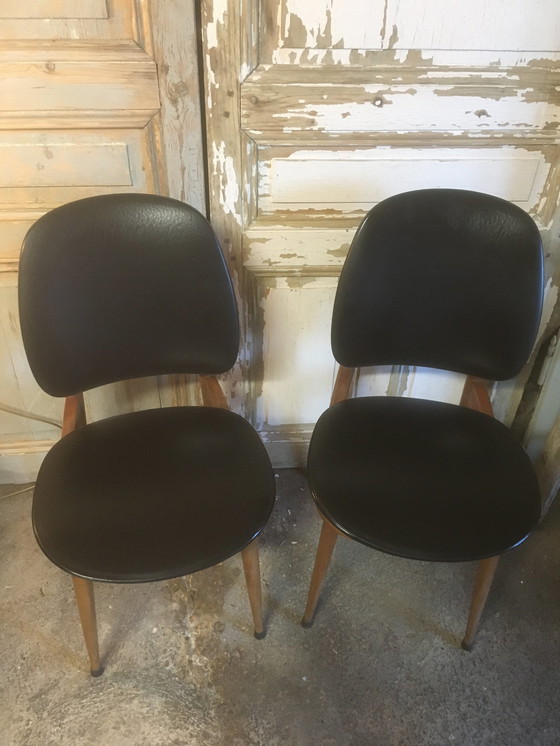 Image 1 of Paire de chaises Pegase vintage en hêtre et simili cuir par Baumann, 1960
