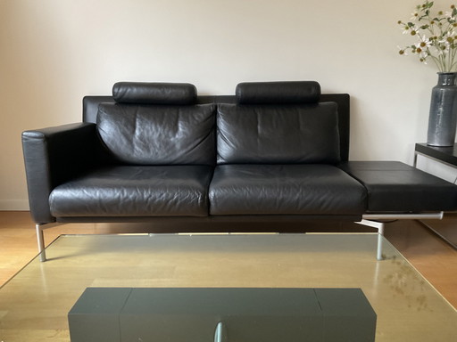 2 canapés en cuir (Walter Knoll) et une table d'appoint (Wittmann)