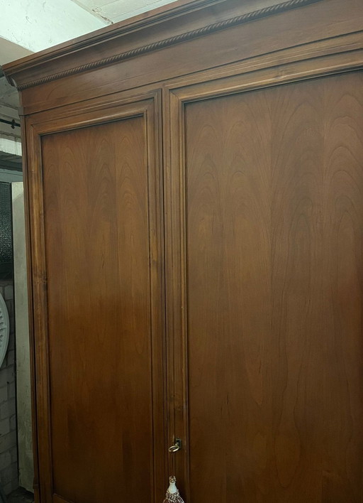 Belle armoire italienne ancienne - Bois massif,