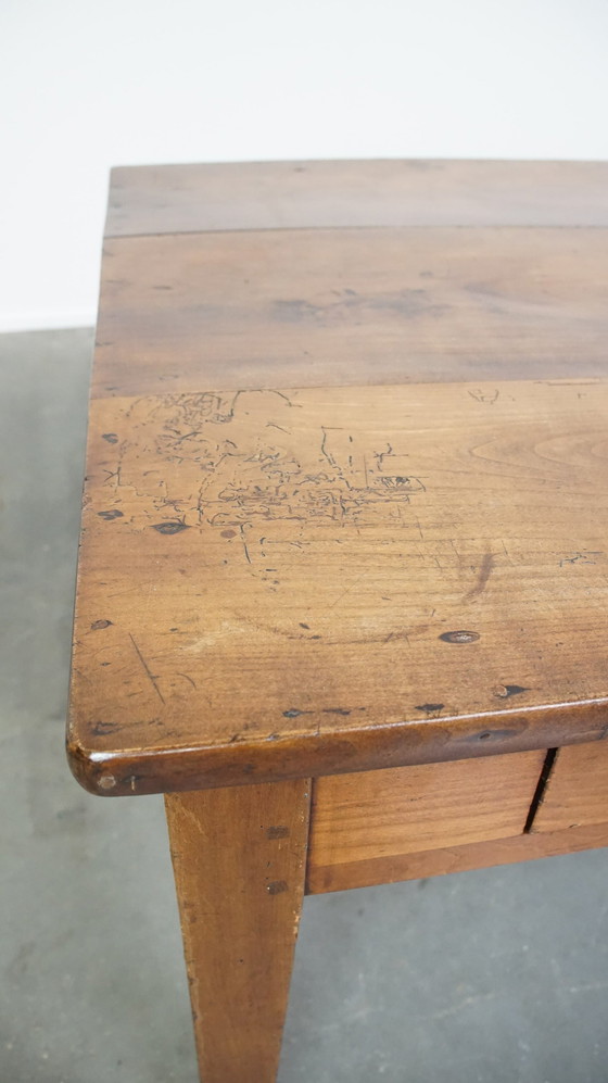 Image 1 of Grande table basse en bois