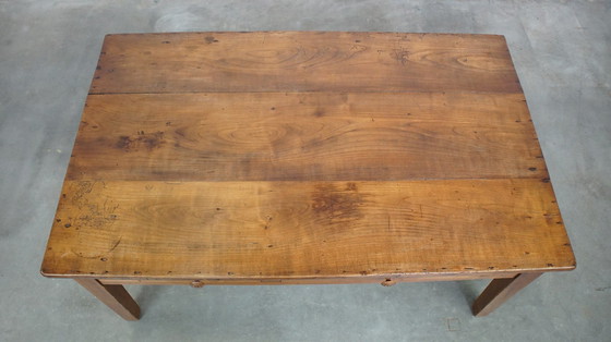 Image 1 of Grande table basse en bois