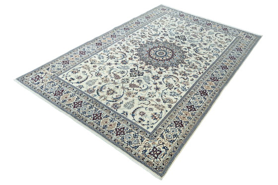 Image 1 of Tapis Naïn 9La avec Soie - 326 X 213 cm