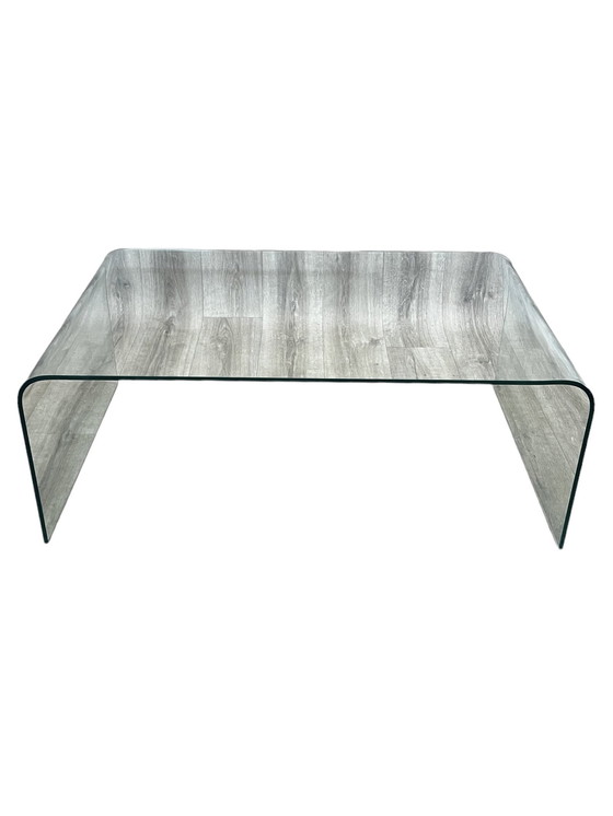 Image 1 of Table de salon en verre