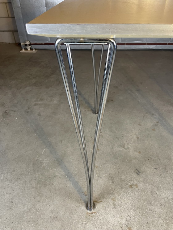 Image 1 of Fritz Hansen Table à manger carrée