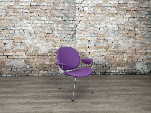 Kembo 302 Easy Chair Purple