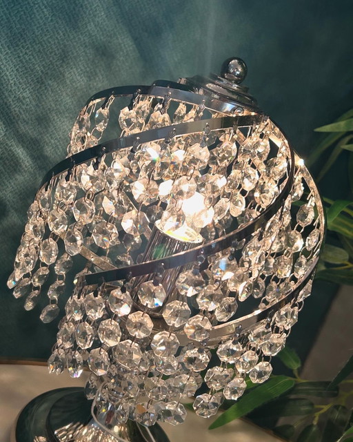 1 Lampe de table modèle Swirl Vintage Crystal Pearls Chrome Frame