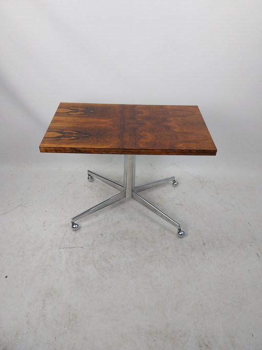 1 X Table d'appoint/TV 1970 Chrome et bois sur roulettes