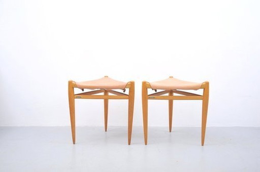 Uno & Östen Kristiansson Tabouret à trois pieds Chêne Cuir 1950 Luxe Suède