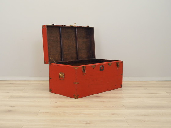 Image 1 of Coffre rouge, design scandinave, années 1950