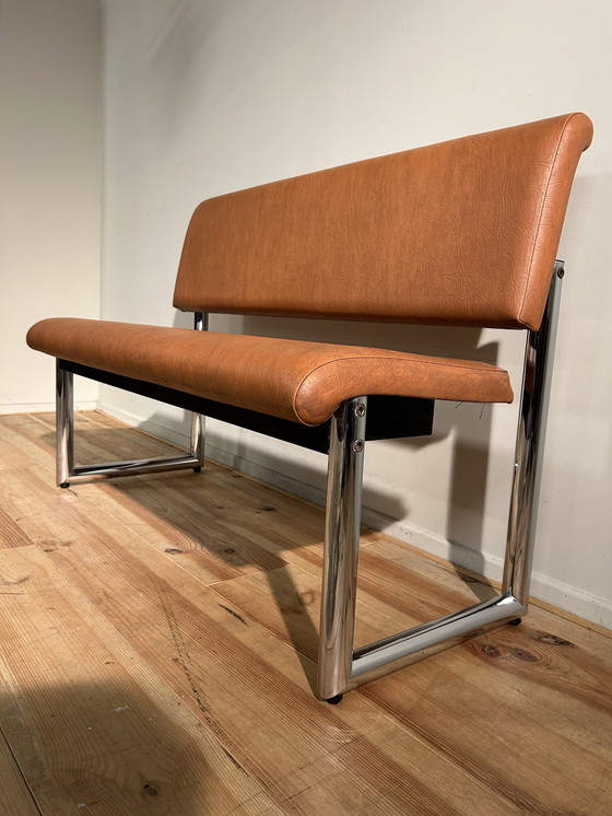 Image 1 of Banc design Mid Century avec finition en skaï