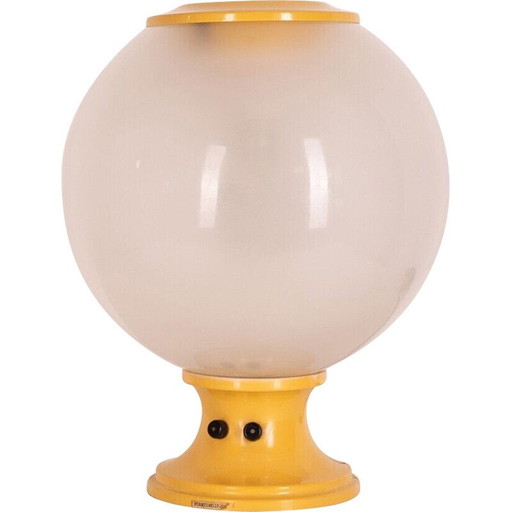 Lampe de table vintage en métal jaune et verre par Martinelli Luce, 1960