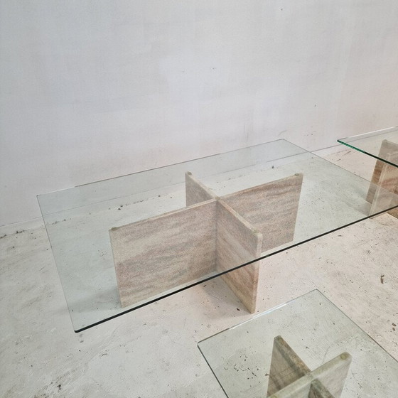 Image 1 of Ensemble de 3 tables basses vintage en marbre et verre, Italie 1980