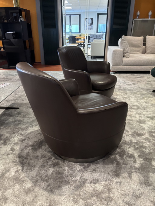 Fauteuil pivotant Minotti Jaques en cuir de tremble