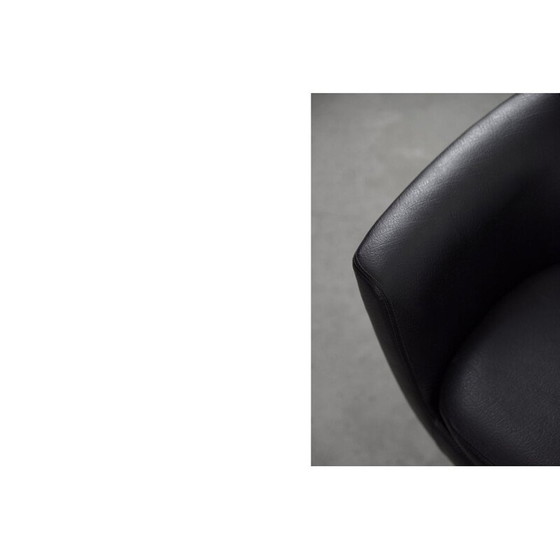 Image 1 of Paire de chaises pivotantes vintage noires Scandinave 1970