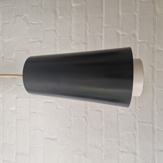 Image 1 of Ensemble de 3 lampes suspendues vintage en métal noir et blanc par Lyfa, 1960