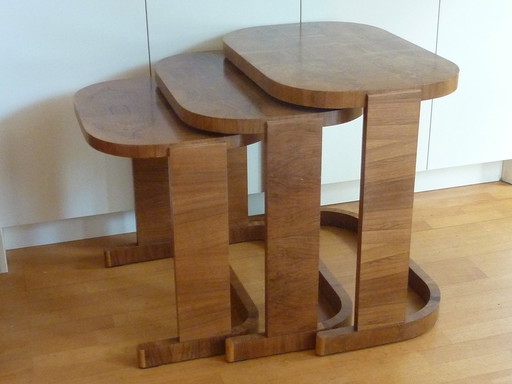 Art Deco, set de 3 tables d'appoint, noyer