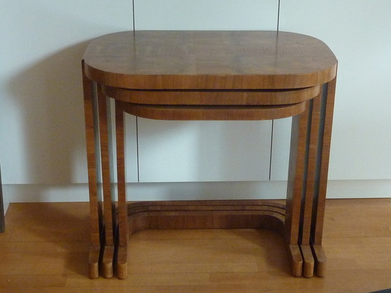 Image 1 of Art Deco, set de 3 tables d'appoint, noyer