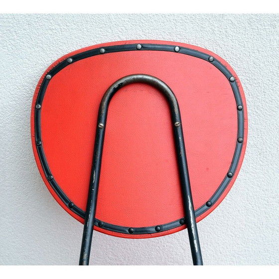 Image 1 of 6 chaises vintage en simili cuir rouge et méta tubing années 50