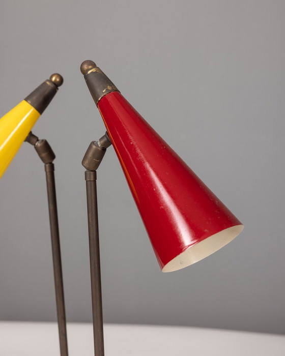 Image 1 of Lampe de table vintage 1950S avec abat-jour en forme de cône Design italien