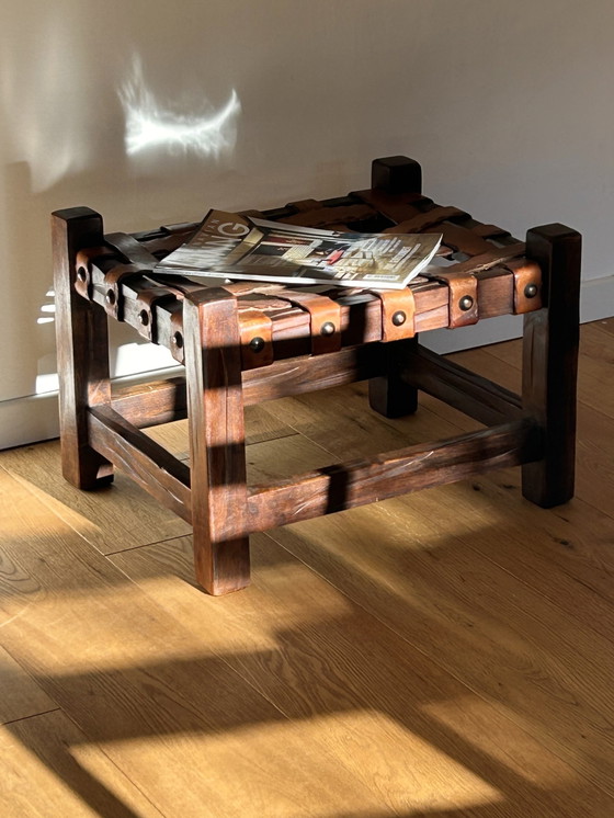 Image 1 of Tabouret en bois brut brésilien en cuir Side Table Pouf