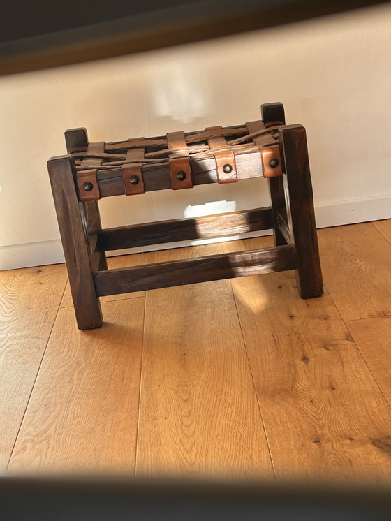 Image 1 of Tabouret en bois brut brésilien en cuir Side Table Pouf