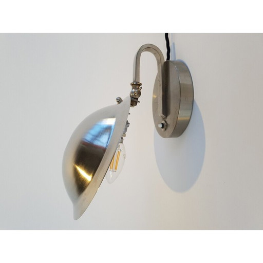 Lampe de table vintage Art Déco Oyster en nickel plaqué, Tchécoslovaquie 1930