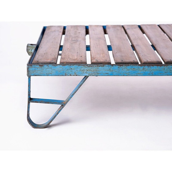 Image 1 of Table basse vintage en métal bleu et bois, Tchécoslovaquie 1950