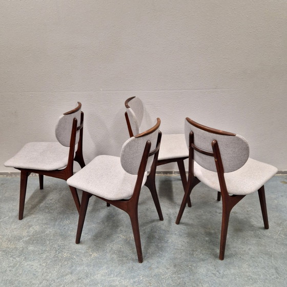 Image 1 of Ensemble de 4 chaises de salle à manger vintage