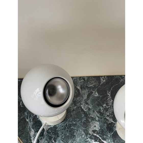 Image 1 of Paire d'appliques Eyeball en plastique blanc et chrome, UK 1960