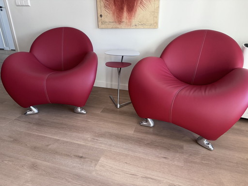 2x Leolux Fauteuils Papageno et table basse Portello