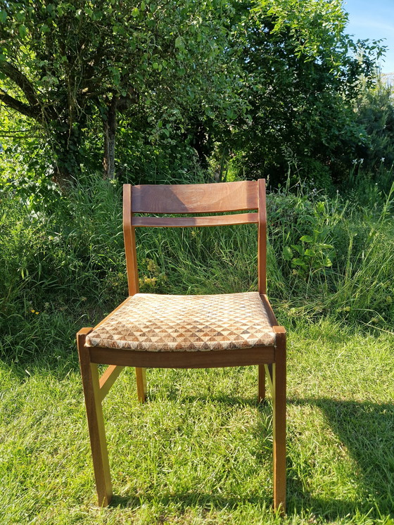 Image 1 of Chaise en chêne massif 'Wecker