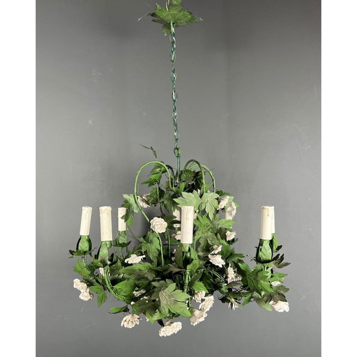 Lustre vintage en tôle peinte et fleurs en porcelaine avec 8 bras, 1970