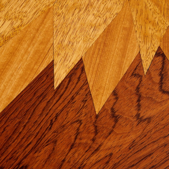 Image 1 of Mk8882 Table basse en palissandre incrusté