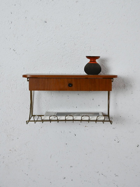 Image 1 of Table de nuit suspendue des années 1960