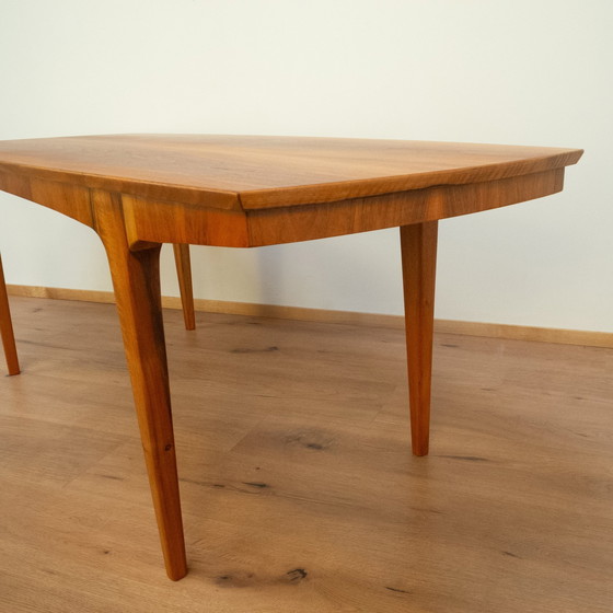 Image 1 of Table basse, noyer, années 1960