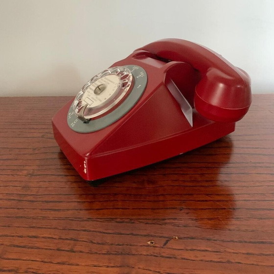 Image 1 of Téléphone à cadran vintage S63 rouge