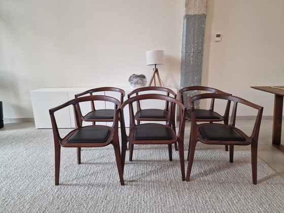 Image 1 of Chaises en bois de noyer avec assise en cuir, 6X