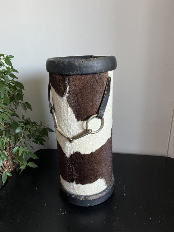Image 1 of Porte-parapluie vintage en peau de vache