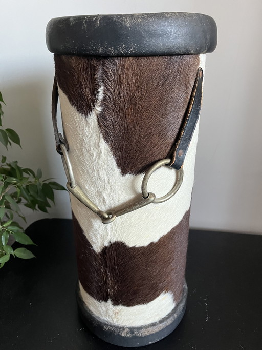 Porte-parapluie vintage en peau de vache