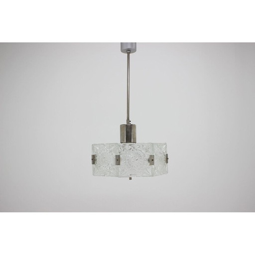 Lampe suspendue vintage en métal et verre par Kamenicky Senov, Tchécoslovaquie 1960