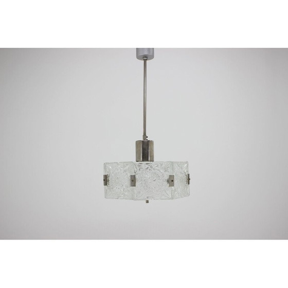 Image 1 of Lampe suspendue vintage en métal et verre par Kamenicky Senov, Tchécoslovaquie 1960