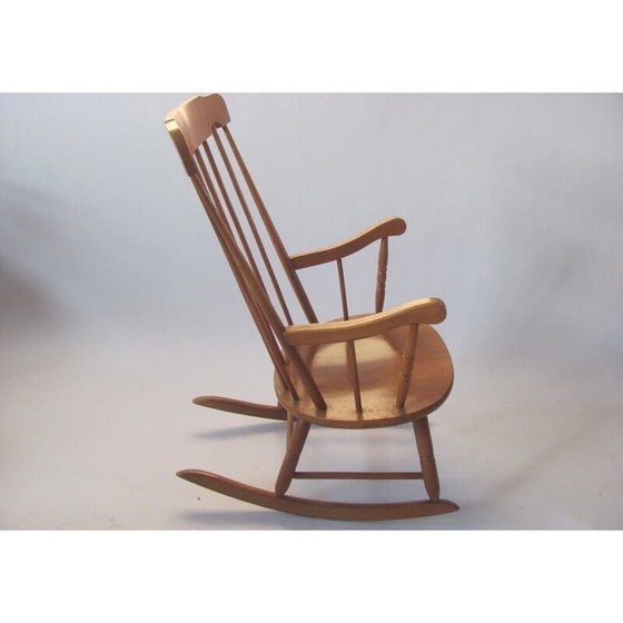 Image 1 of Fauteuil à bascule vintage, tout en bois, Tchécoslovaquie 1960