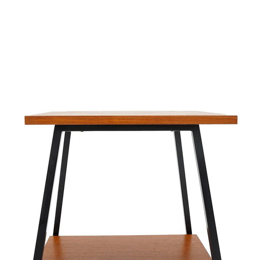 Paire de tables de chevet vintage en bois et métal peint en noir, Italie 1950