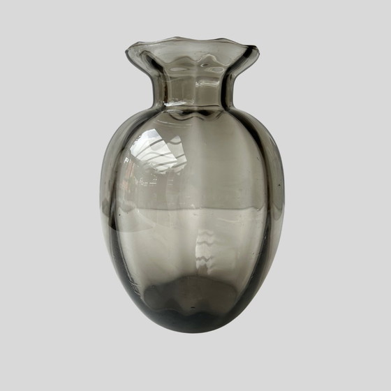 Image 1 of Vase A.D. Copier Verre fumé